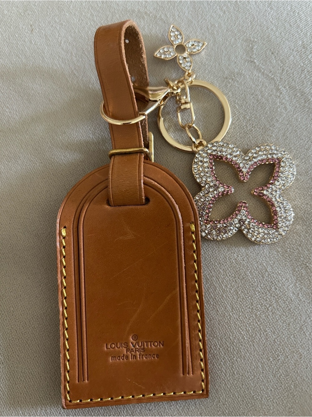 Louis Vuitton Leather LUGGAGE/bag Tag w/ unbranded charm EUC
